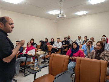 کارگاه مهارت‌های حقوقی ویژه فعالان گردشگری در بندرعباس برگزار شد