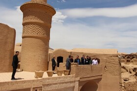 بازدید مدیرکل میراث‌فرهنگی یزد از قلعه تاریخی خرانق؛ گامی در حفظ میراث تمدنی