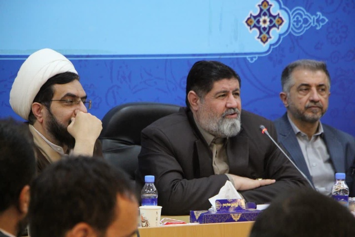 تأکید بر معرفی شهرستان دماوند به‌عنوان مقصد گردشگری و حمایت از احداث واحدهای بوم‌گردی