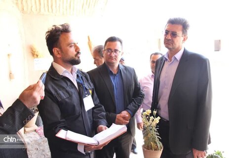 مدیرکل میراث فرهنگی یزد از قلعه خرانق  بازدید کرد