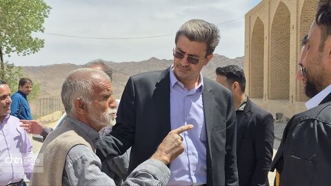مدیرکل میراث فرهنگی یزد از قلعه خرانق  بازدید کرد