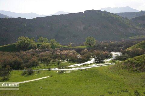 دیدن طبیعت بهاری از ارتفاعات بازفت چهارمحال و بختیاری زیباتر است