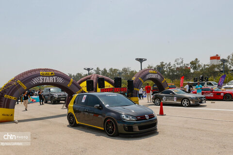 نخستین دوره مسابقات اتومبیلرانی درگ (شتاب) در جزیره کیش