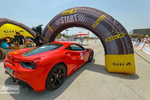 نخستین دوره مسابقات اتومبیلرانی درگ (شتاب) در جزیره کیش