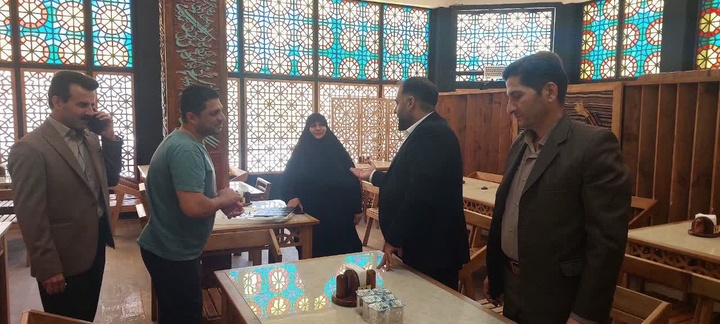 تقدیر از واحدهای نمونه گردشگری در شهرستان کرمانشاه