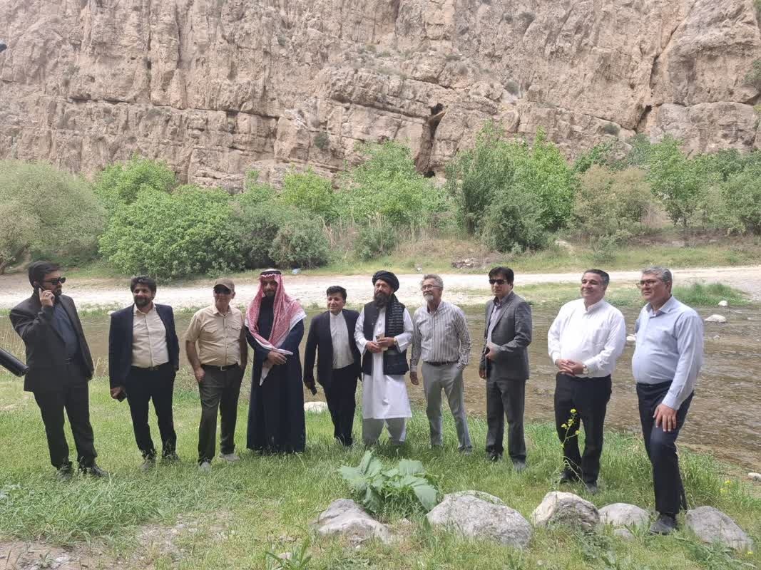 برگزاری تور آشناسازی سرکنسولها و نمایندگان ۳ کشور به مقصد شهرستانهای چناران، درگز و کلات