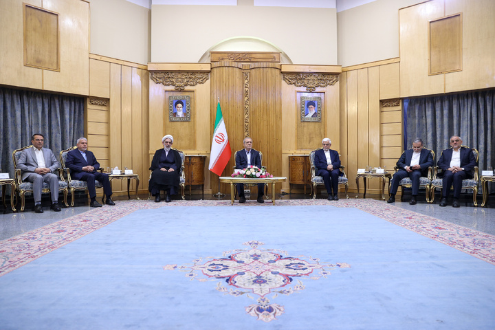 پزشکیان تهران را به مقصد باکو ترک کرد