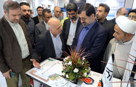 بازدید استاندار از غرفه استان قم در نمایشگاه ایران اکسپو