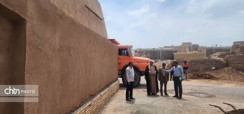 بازدید فرماندار شهرستان انار از روند مرمت مسجد تاریخی خواجه