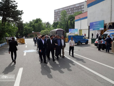 بازدید استاندار از غرفه استان قم در نمایشگاه ایران اکسپو