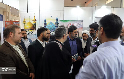 بازدید استاندار از غرفه استان قم در نمایشگاه ایران اکسپو