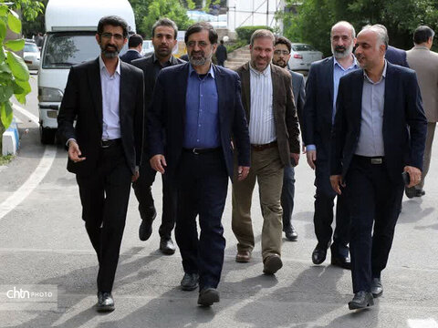 بازدید استاندار از غرفه استان قم در نمایشگاه ایران اکسپو
