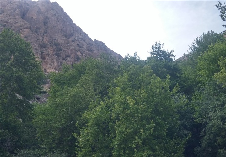 آبشار بهرام بیگی دنا