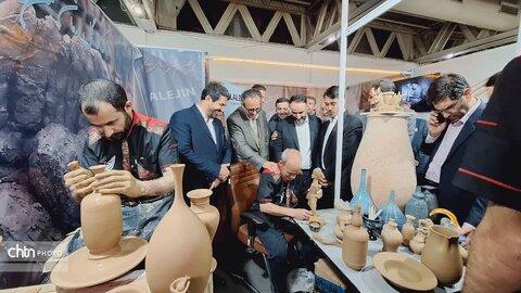 فرش قرمز همدان زیر پای سرمایه‌گذاران‌ پهن است