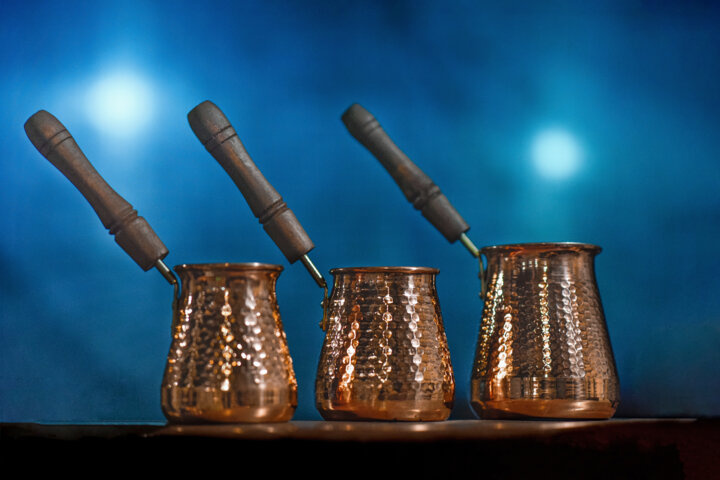 سرمایه‌گذاری می‌تواند رونق‌بخش صنعت مسگری زنجان باشد