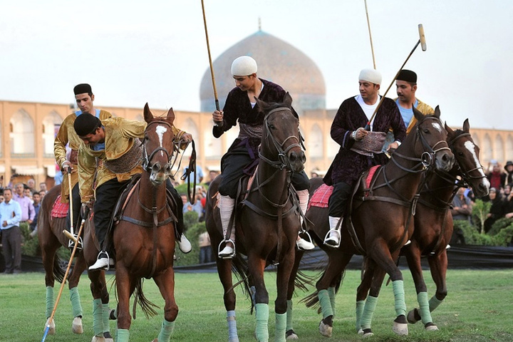 برگزاری بازی چوگان در میدان امام(ره)(نقش‌جهان) اصفهان