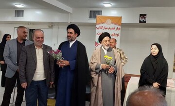 گرامیداشت روز دختر با حضور جمعی از مسئولان استان قزوین در کنار دختران تحت پوشش بهزیستی