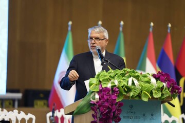 اصفهان خورشید فرهنگ ایران‌زمین است/ توسعه آفریقا، ضرورتی راهبردی در منظومه فکری انقلاب اسلامی