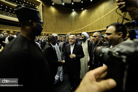 آیین اختتامیه سومین اجلاس همکاری‌های ایران و آفریقا با حضور وریز میراث فرهنگی