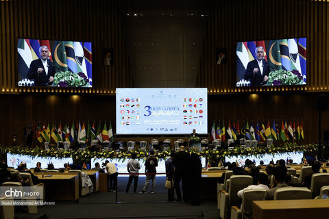 آیین اختتامیه سومین اجلاس همکاری‌های ایران و آفریقا با حضور وریز میراث فرهنگی