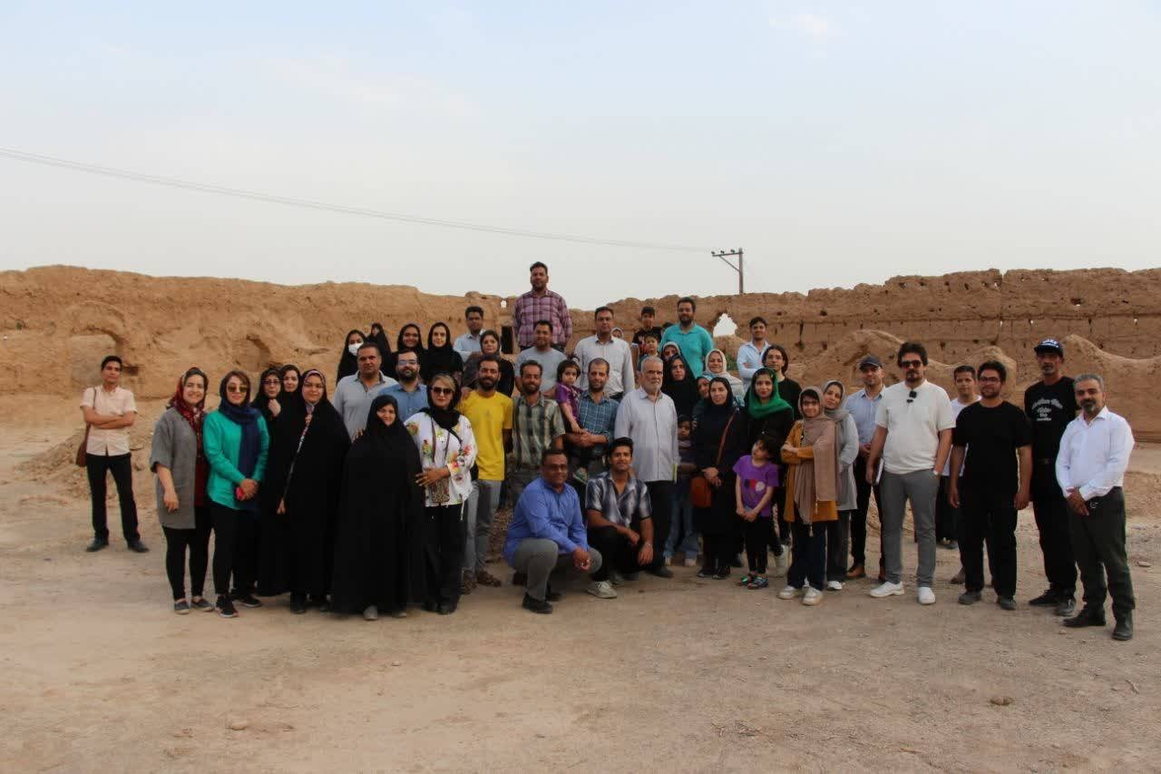 معرفی قلعه و مسجد تاریخی زردگ در چهارمین دوره چهارشنبههای اردکان گردی