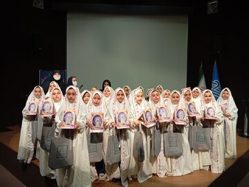 جشن تکلیف دانش‌آموزان مدرسه مهدیه و فرزندان کارکنان میراث‌فرهنگی تهران برگزار شد