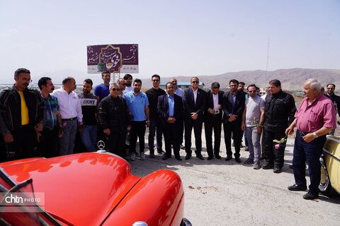 رژه خودروهای کلاسیک در خوی