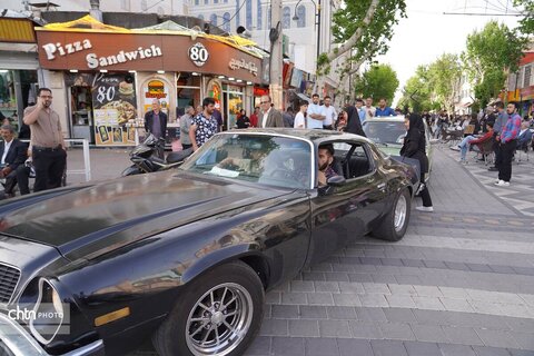 رژه خودروهای کلاسیک در خوی