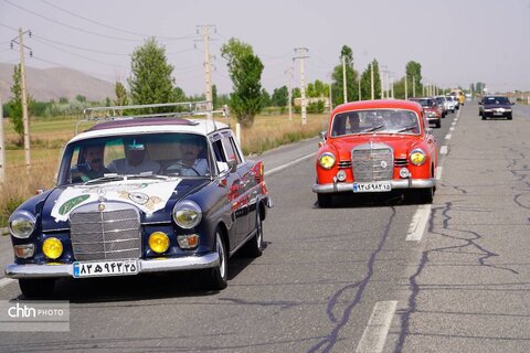 رژه خودروهای کلاسیک در خوی