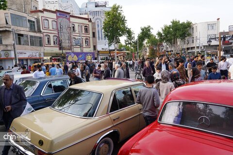رژه خودروهای کلاسیک در خوی