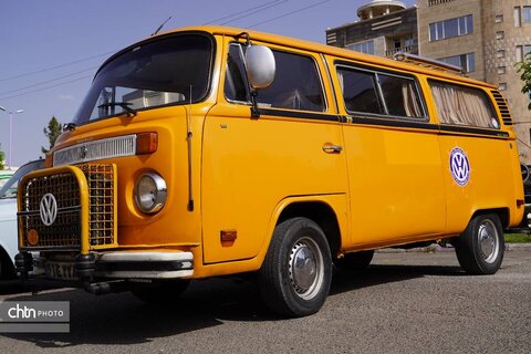 رژه خودروهای کلاسیک در خوی