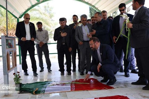 جشنواره با بوی گل و گلاب میمند