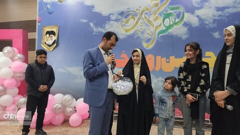 جشن دهه کرامت در خوی برگزار شد