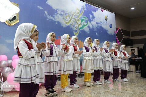 جشن دهه کرامت در خوی برگزار شد