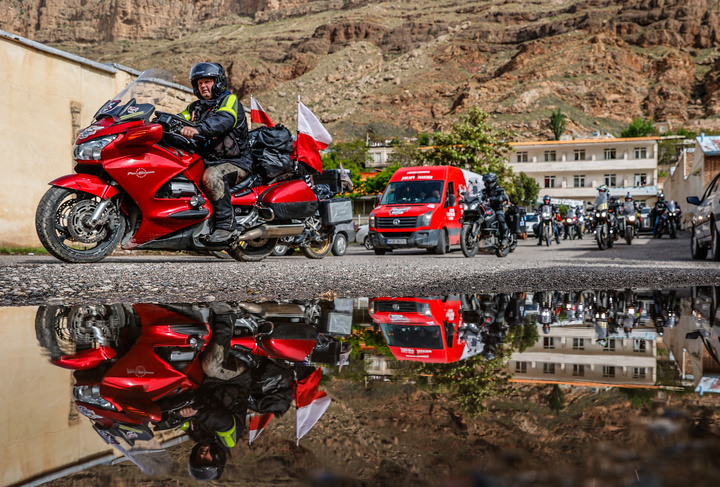 سفر فرهنگی‌تاریخی موتورسواران لهستانی در جاده‌های ایران آغاز شد