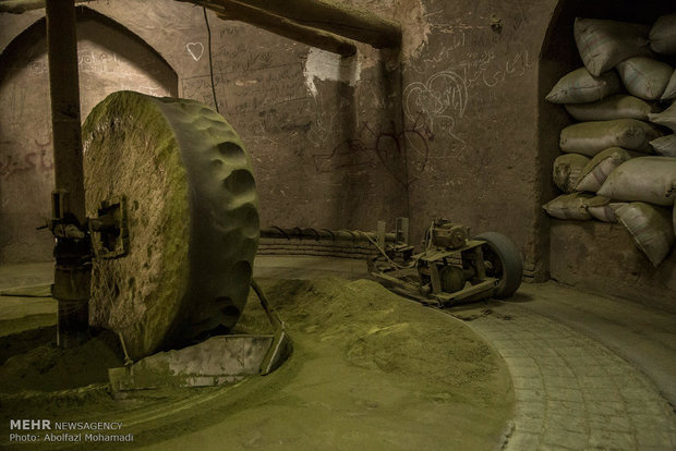 پیشه حناسایی (مازاری) یزد، تلفیقی از رنگ، هنر و سنت