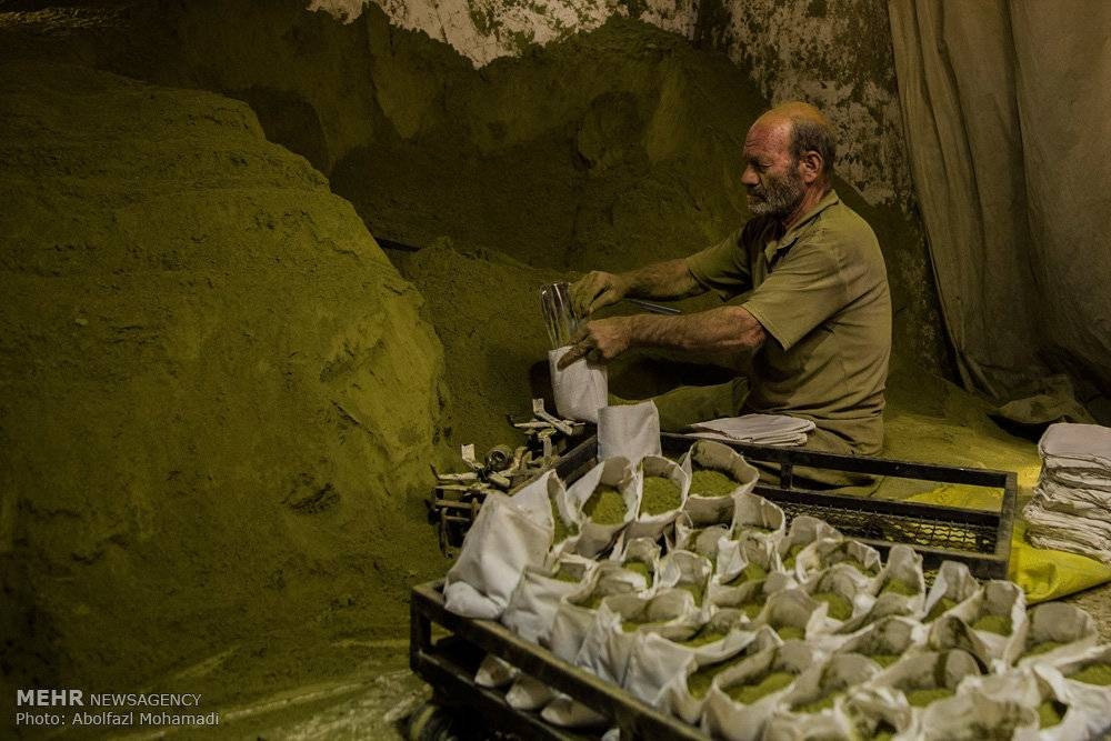 پیشه حناسایی (مازاری) یزد، تلفیقی از رنگ، هنر و سنت