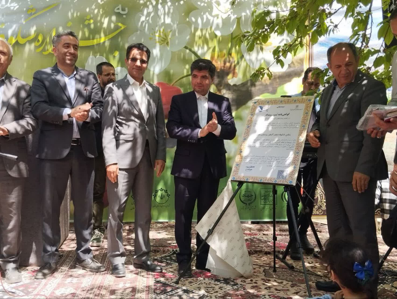 برگزاری جشنواره مردمی شکوفه‌های آلبالو در روستای مغان طرقبه‌شاندیز