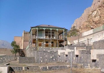 عمارت کلاه‌فرنگی و هلال احمر ماکو واگذار می‌شود