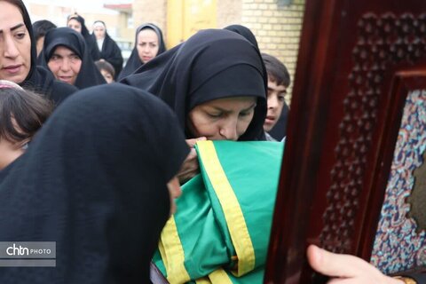 روایت حضور کاروان زیرسایه خورشید در آذربایجان غربی از قصه اشک و لبخند