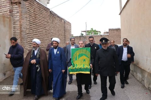 روایت حضور کاروان زیرسایه خورشید در آذربایجان غربی از قصه اشک و لبخند