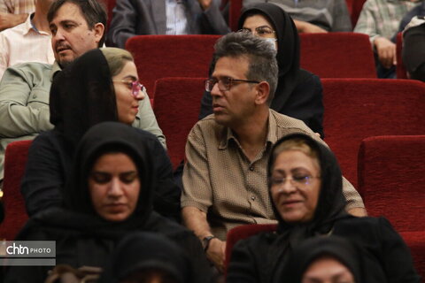 وداع با پیکر استاد برجسته فرهنگ و ادبیات در مجموعه تاریخی شیخ حسن چاه‌کوتاهی