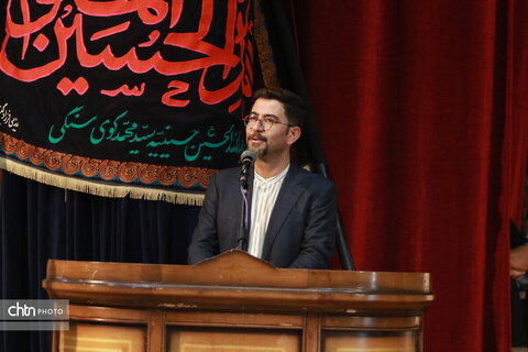 وداع با پیکر استاد برجسته فرهنگ و ادبیات در مجموعه تاریخی شیخ حسن چاه‌کوتاهی