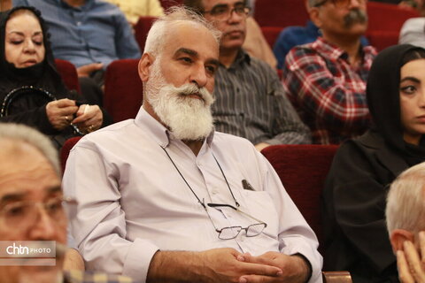 وداع با پیکر استاد برجسته فرهنگ و ادبیات در مجموعه تاریخی شیخ حسن چاه‌کوتاهی