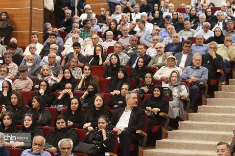 وداع با پیکر استاد برجسته فرهنگ و ادبیات در مجموعه تاریخی شیخ حسن چاه‌کوتاهی