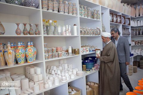 تجلیل از قدیمی ترین بانوی سفالگر قم