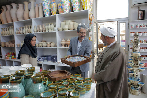 تجلیل از قدیمی ترین بانوی سفالگر قم