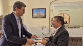 تقدیر مدیرکل میراث فرهنگی یزد از کادر هنرستان مرمت در هفته معلم