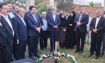 کلنگ‌زنی نگارخانه و مجموعه فرهنگی و هنری مراغه