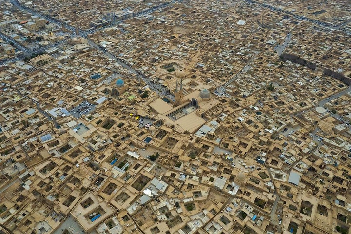 بررسی آخرین وضعیت ارتباط خواهرخواندگی یزد و یاسبرین با حضور سفیر مجارستان